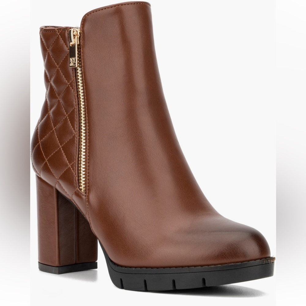 NY & Co quilted booties